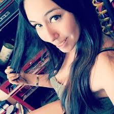 Claudia Grimes's Instagram, Twitter & Facebook