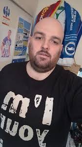 Dan Hove's Instagram, Twitter & Facebook