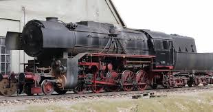 De Baureihe 42 Was In De Tweede Wereldoorlog Ontwikkeld Om Zware Wapen En Munitietreinen Te Trekken Omdat De Ba Marklin Eisenbahn Eisenbahn Zweiter Weltkrieg