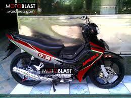 Bagaimana kabar saudara semua hari ini? Modif Jupiter Z Hitam Striping Ala Aprilia Rsv4 Motoblast