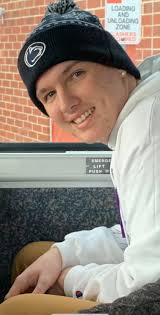 We're proud to spotlight Penn Foster graduate D Jade! D Jade, we couldn't  be more proud of you and can't wait to see all you'll accomplish. Sending  lots of love from your