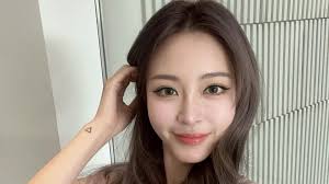 Birth of a Beauty actress Han Ye-seul sparks wedding rumours through THIS  Instagram post