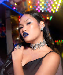 Necklace choker Roma