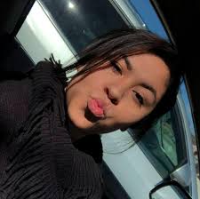 Gisela Castillo's Instagram, Twitter & Facebook