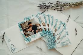 Classique, par exemple blanc avec un cœur, champêtre, moderne, kraft, vintage, chic ou élégant, tous les futurs mariés. Faire Part Mariage Fizzer