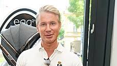 Robert has been found in 10 states including wisconsin, michigan, nevada, wyoming, idaho, and 5 others. Robert Paulat Idnes Cz