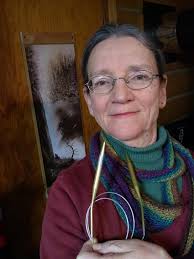 New project going well, a scarf using round needles for the 1st time 😀