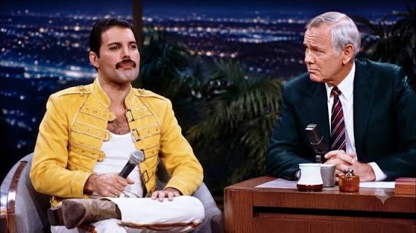 Johnny Carson Dared Freddie Mercury to Sing "Whitney Houston's Song"on Live TV - What Happened Next
