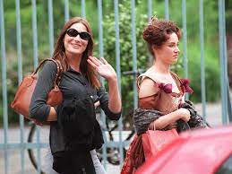 Lors d'une interview pour femme actuelle. Marine Delterme Alice Nevers Quand Elle S Eclatait A New York Avec Carla Bruni Femme Actuelle Le Mag