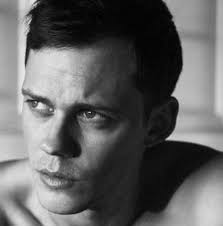 Bill Skarsgård México님이 새로운 사진 1장을...