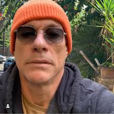 How to make women want to kiss you ~ It's simple,Just have more courage.