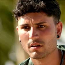 Claudia Martínez y Andreu Martorell no ven imágenes en sus hogueras de 'La  isla de las tentaciones'