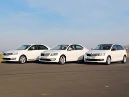 After the launch of skoda rapid in the fall of 2012, the czech car manufacturer skoda rapid combi pushed for in 2013 that should be available as an inexpensive. Skoda Octavia Gegen Skoda Rapid Rapid Spaceback Vergleichstest