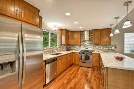 Honey Shaker Parawood Pius Kitchen Bath Kitchen Design Kitchen Renovation Oak Kitchen