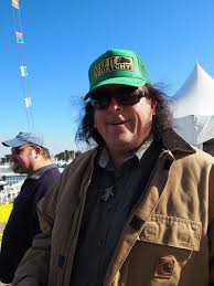 Finding Bigfoot With Bobo Finding Bigfoot Bigfoot Pictures Bigfoot