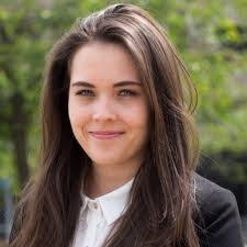 Lisa Engelhardt's Instagram, Twitter & Facebook