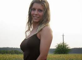 As a paid service, eharmony is among the top options for heterosexual men. Best Dating Site For Professionals Over 40