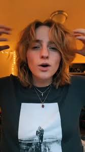 Color Customizer: Achieve the Perfect Short Hairstyle