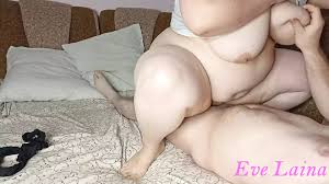 Büyük göğüslü olgun teyzeyle anal seks - Eve Laina Porno 7DAK farkıyla izle