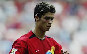 Just after joining manchester united on 12 aug 2003 cristiano ronaldo meets up with the man utd academy players to teach them some skills including a very yo. Why Cristiano Ronaldo Chose Man United Over Arsenal