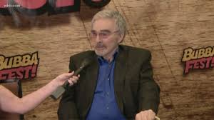 Burt reynolds net worth might not be as high as you'd expect from a hollywood legend. Fans Meet Celebrities From Movies Nascar And Wrestling At Bubba Fest Wbir Com