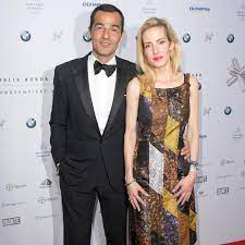 Gelernt hat erol sander die erziehungsmethoden mit den jahren. Erol Sander Und Caroline Goddet Uberraschung Nach Der Trennungsschlacht Gala De