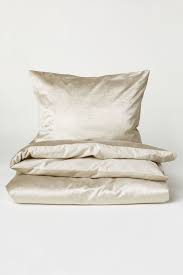 Bettwasche Aus Samt Helles Taupe Home All H M De Bettdeckenbezug Bettwasche Bettbezug