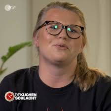 Herzlich willkommen zu einer neuen Küchenschlacht-Woche! 🙂 Durch die  Leichtathletik-WM stehen uns nur drei Küchenschlacht-Tage bevor, die  trotzdem viel Spannung und kulinarisches Können bereithalten. ...