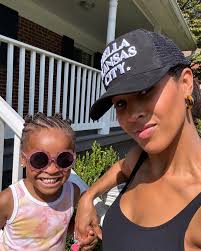 Us 🤝🏽 that sweet spot as the seasons change… cool mornings + warm  afternoons. Why do little boys love playing in dirt…?