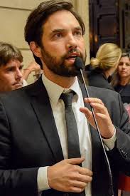 O delegado henrique damasceno, titular da 16ª dp (barra da tijuca), analisa fragmentos de pelo menos sete vídeos que registraram os últimos momentos de henry borel. Caso Henry Pai De Dr Jairinho Nao Entrega Celular Porque Aparelho Foi Apreendido Pela Pf Casos De Policia Extra Online