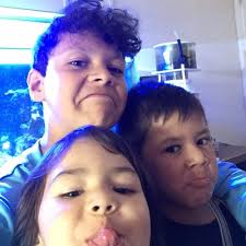 Dee Francis Padamadan (@Somersetdude)