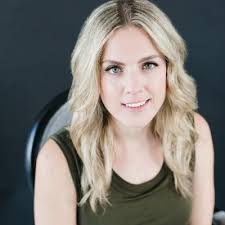 Jennifer Cerullo's Instagram, Twitter & Facebook