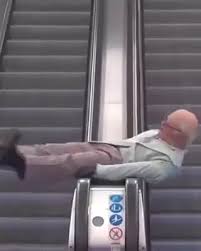 That S Gotta Be The Best Pirate I Ve Ever Seen Meme Compilation Pin De Monica Cerna En D Video Humor Gracioso Memes Divertidos Chistes Graciosos