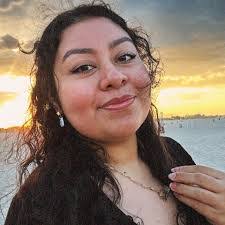 Helen Saballos's Instagram, Twitter & Facebook