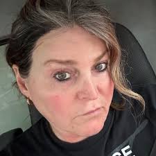 Stop ruining your mental health over someone that's out here living their  best life, just FOCUS