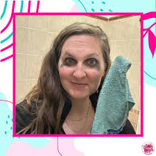 I finally tried these. Hands down the best make up remover wipes EVER!!!