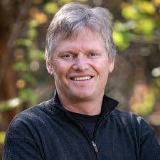 Amy Hazel's Instagram, Twitter & Facebook