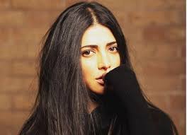 Also read about akshara haasan scandals, gossip, film reviews. Shruti Haasan Talks About Life In Quarantine Says Father Sister And Mother Are Living Separately Bollywood News Bollywood Hungama