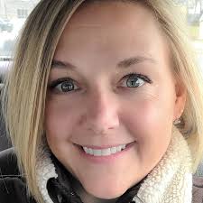 🎉It's my Birthday Week and nothing makes me feel better then GIVING things  away! For all of you entrepreneurs who have a BIG dream to make money and  change the world, I'm