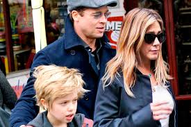 Jennifer aniston's personal life has been one of celebridom's most scrutinized over the past few decades. Brad Pitt S Parents Insisting He Remarries Jennifer Aniston The Truth Brad Pitt And Jennifer Brad Pitt Jennifer Aniston Brad Pitt
