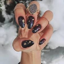 They can be bold or minimal, striking or classic, fun or dramatic. 50 Dramatic Black Acrylic Nail Designs To Keep Your Style On Point