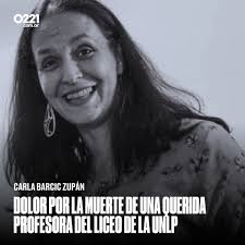 Débora Gilbert, profesora de la Facultad de Humanidades en la Universidad  Nacional de Salta, falleció ayer por la noche La docente se desempeñaba en  la carrera de Ciencias de la Comunicación, en