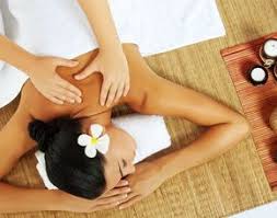 Lomi lomi (or lomilomi) massage is an integrative massage practice that began in ancient hawaii and is gaining popularity around the world. Lomi Lomi Massage In Kusterdingen Als Geschenk Mydays