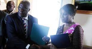 Explore tweets of denis moyogo jacquerye @moyogo on twitter. Culture Et Arts Le Nouveau Ministre Dieudonne Moyongo Pour La Releve De La Culture Pagesafrik Info