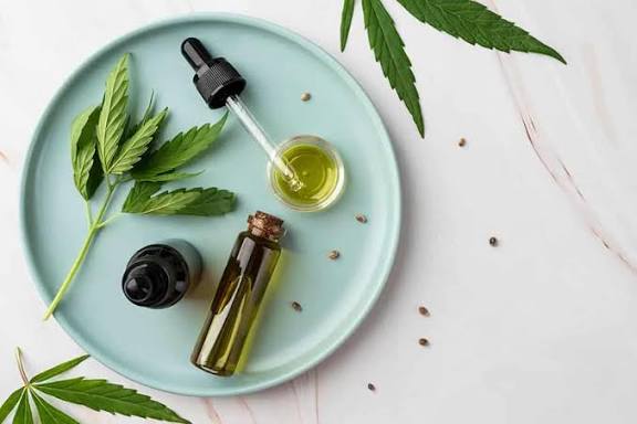 How Bulk CBD Distillate Helps Brands Scale Production Efficiently
