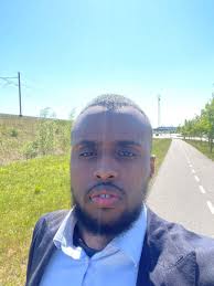 En måned er nu gået siden jeg startede som associated partner hos  FindITkonsulenter.dk Jeg trådte ind i en branche, jeg var helt grøn i men  jeg har allerede lært virkelig meget og