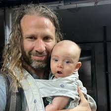 What advice is there for settling in Dalat, Vietnam, with a farming  background and finding a teaching position and a home in the country with  an extra bedroom?