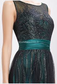 La couleur vert émeraude de cette robe en façonné de coton, idéale pour un été léger et vitaminé ! Robe De Soiree En Vert Emeraude Et Noir