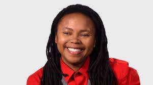 Sarah Early's Instagram, Twitter & Facebook