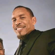 Malik Howard's Instagram, Twitter & Facebook